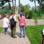 У братской могилы